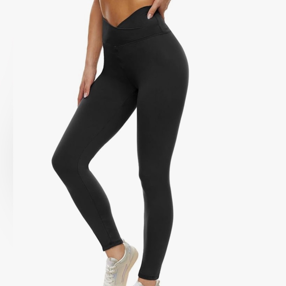 crossover leggings black